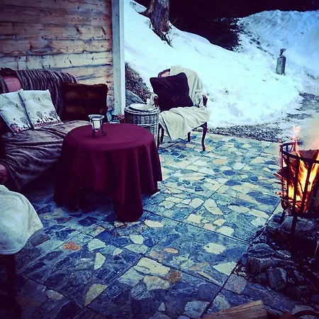 Loyehill Chalet - Swiss Alps Escape Chalet Grone