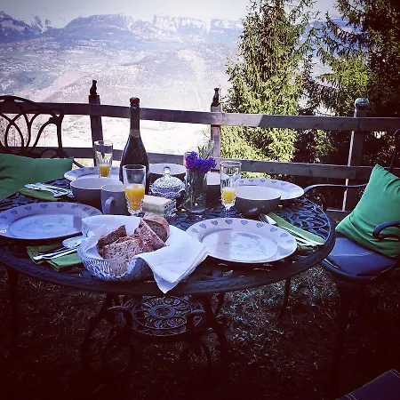 Loyehill Chalet - Swiss Alps Escape Chalet Grone